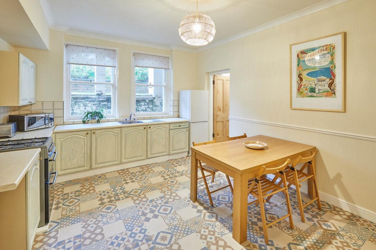 Host & Stay - The Garden Flat スカーバラ エクステリア 写真